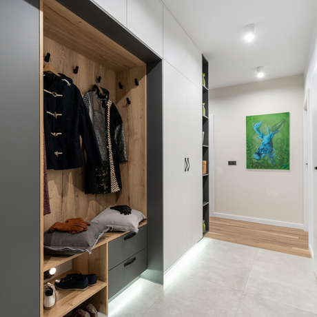 The Complete Guide to Closet Lighting: Ideas for Every Size and Style